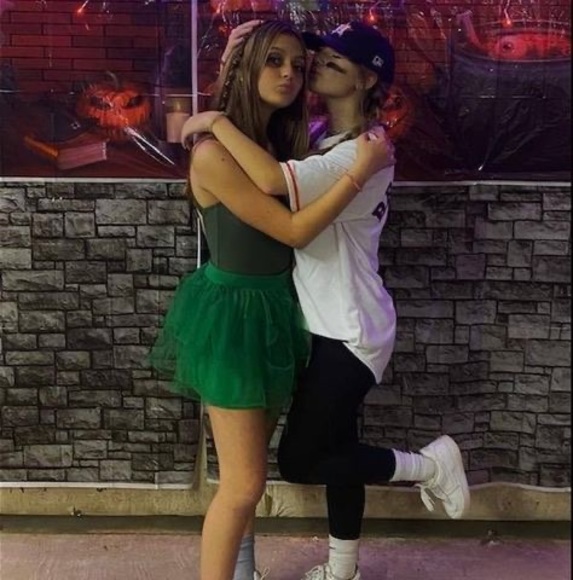 Meet your Posher, Chloe - Picture 1 of 1